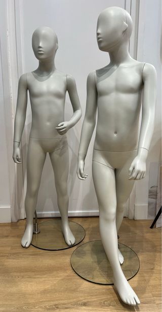 2 Maniquies niño