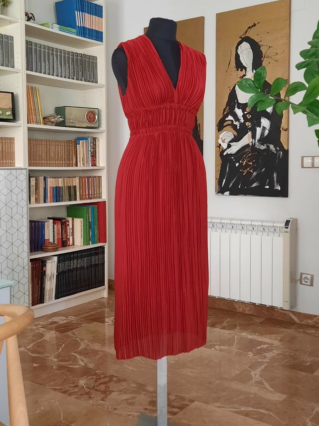 Vestido plisado rojo Mango