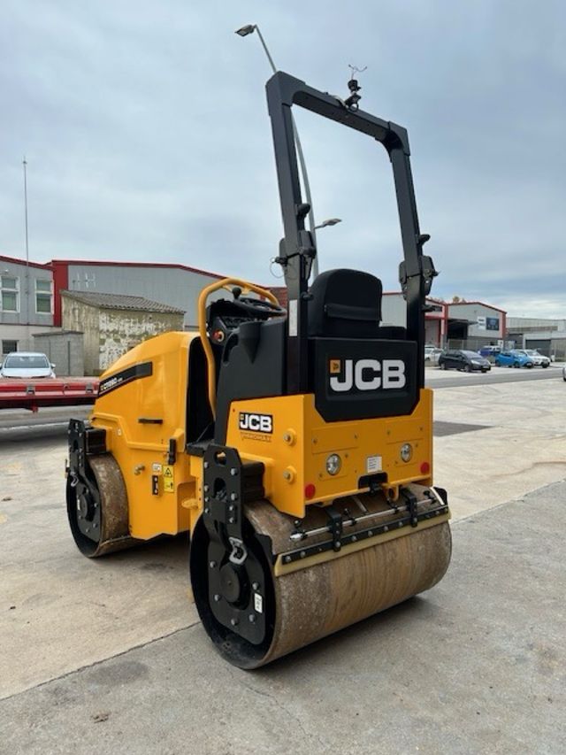 Rodillo compactador JCB CT260-120