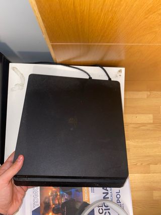 Playstation 4 Slim