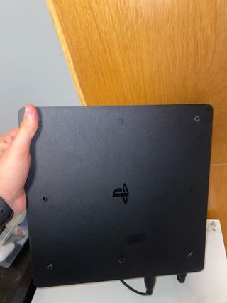 Playstation 4 Slim
