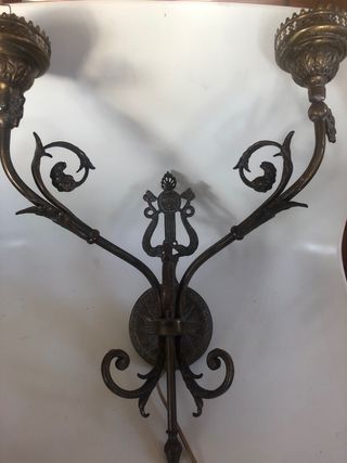 Aplique de laton antiguo