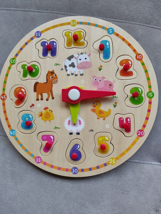 Reloj infantil de madera