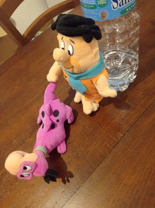 Peluche Freddy flintstone con Dino