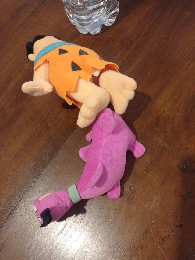 Peluche Freddy flintstone con Dino