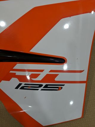 Carenado tapa lateral KTM RC 125