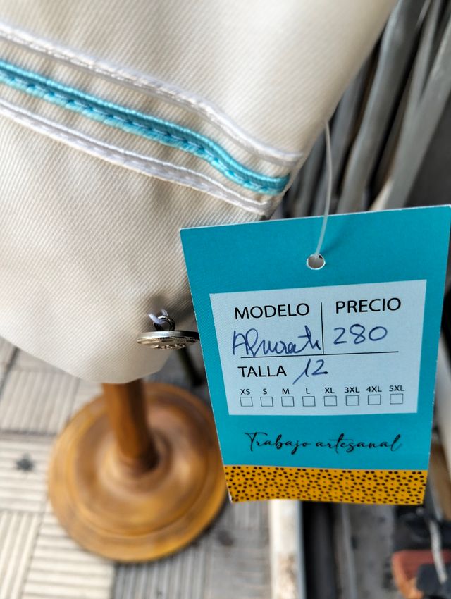 Trajes liquidacion PRIMERA COMUNIÓN