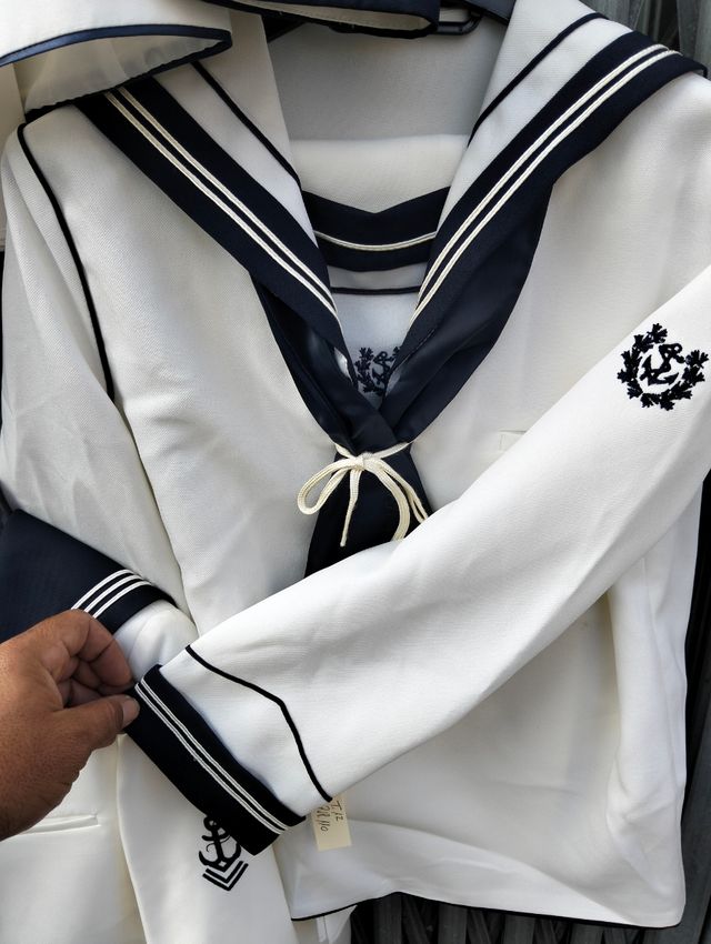 Trajes liquidacion PRIMERA COMUNIÓN