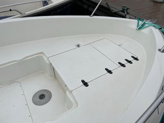 Barco de motor Beneteau