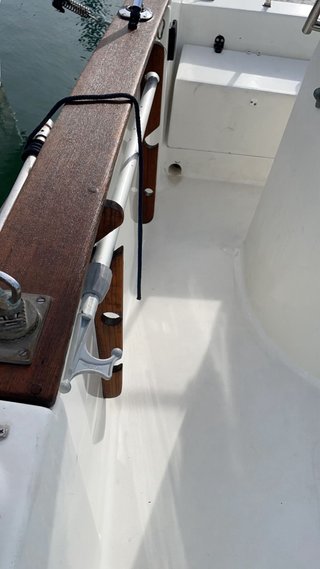 Barco de motor Beneteau