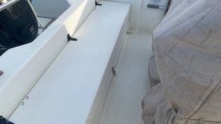 Barco de motor Beneteau