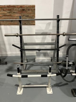 Gimnasio, mancuernas, maquinas,etc..