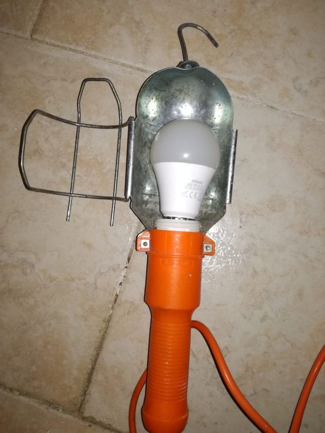 Lampada meccanico