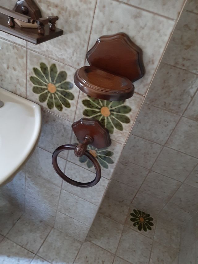 Arredo bagno legno massello