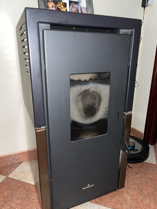 Stufa a pellet Bronpi. 