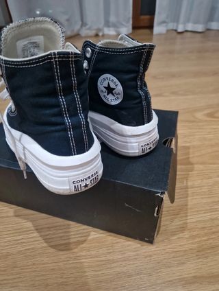 Converse bota