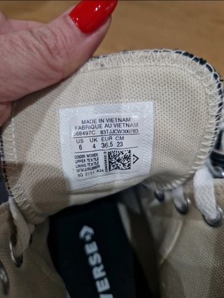 Converse bota