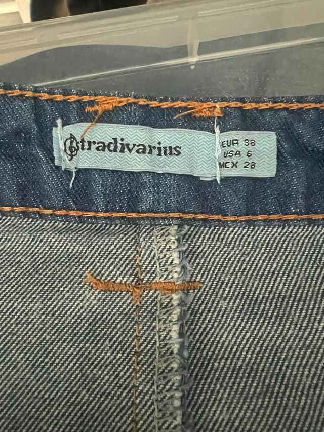 Falda stradivarius 