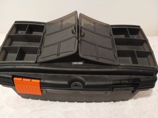 Caja de plástico para guardar herramientas