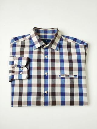 Camisa de cuadros de Massimo Dutti.
