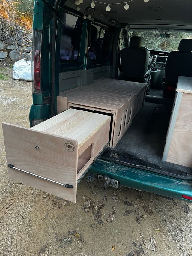 Muebles camper “Opel Vivaro”