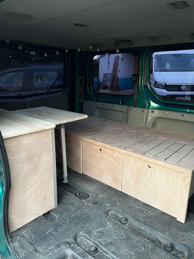 Muebles camper “Opel Vivaro”