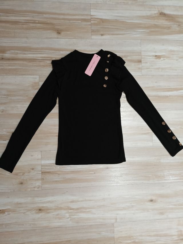 Camiseta con etiqueta