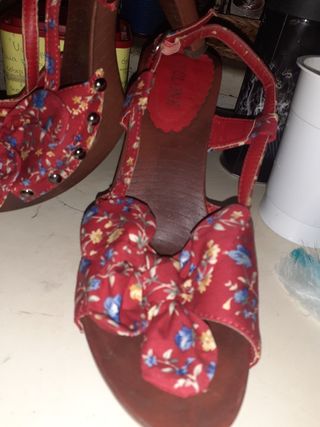 Estilo 'pin-up' sandalias