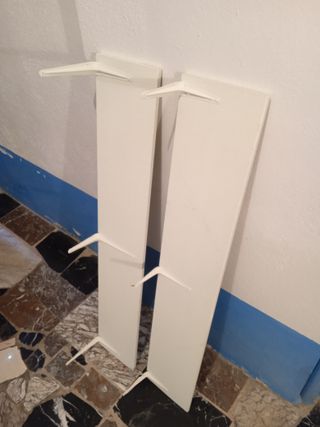 Baldas de madera (para pared) verde claro.