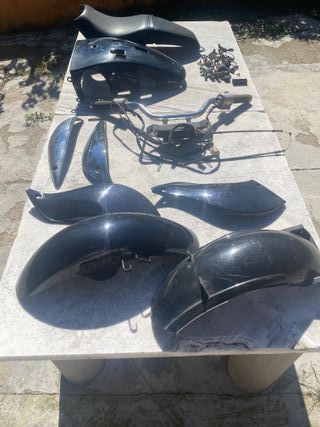 Moto Kymco Venox 250 + recambios