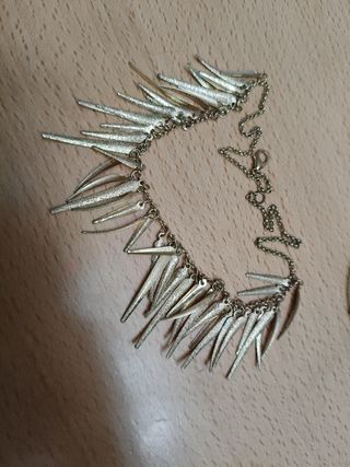 Collar y pulsera bisutería 
