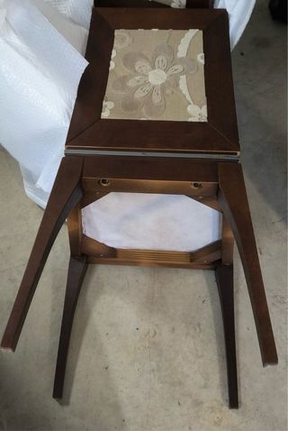 CONJUNTO MESA PLEGABLE Y DOS SILLAS