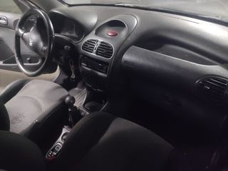 Peugeot 206 2002