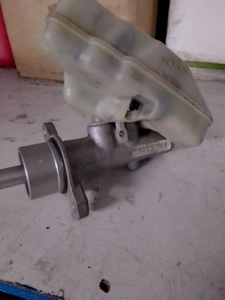 Bomba de freno Opel corsa 2004