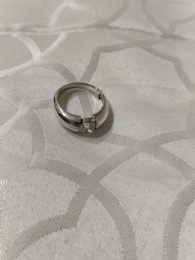 Anillo de Plata y circonita