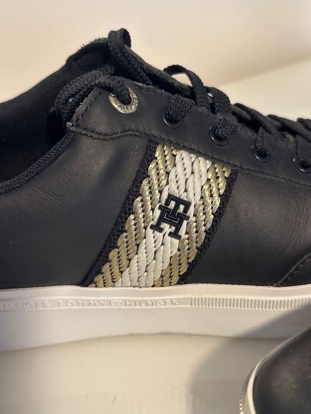 Tommy Hilfiger talla 40