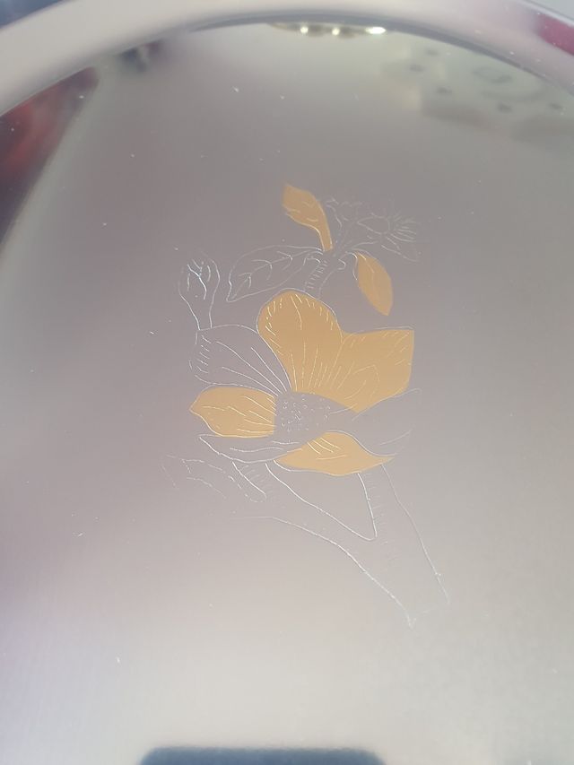 Vassoio acciaio e oro