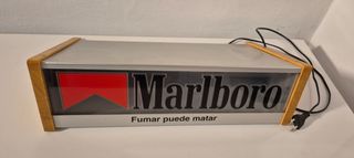 Cartel iluminado Marlboro