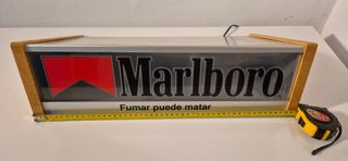 Cartel iluminado Marlboro