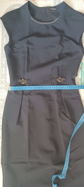 Vestido muy bonito de Massimo Dutti