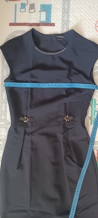 Vestido muy bonito de Massimo Dutti