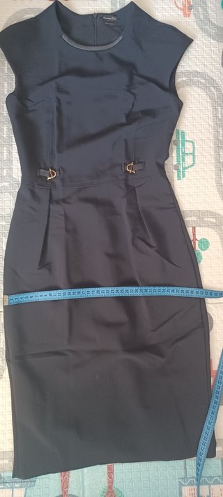 Vestido muy bonito de Massimo Dutti