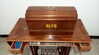 Máquina de coser y bordar