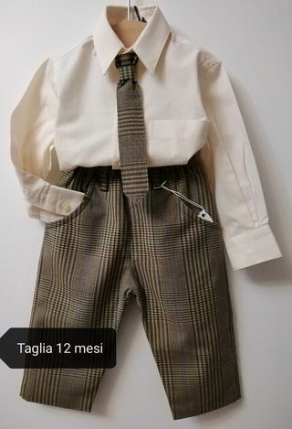 Completo 3 pezzi taglia 12 mesi