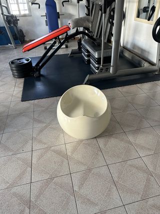 Pouf in poliestere in buone condizioni
