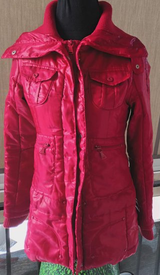 Stradivarius Chamarra roja