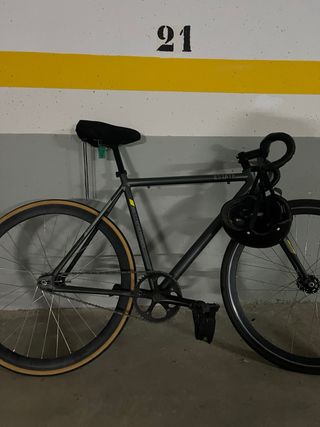 Bicicleta piñon fijo, fixie, gris mate