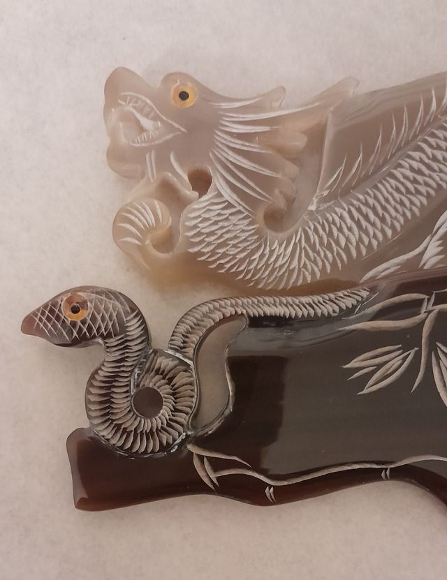 Pettine soggetto orientale drago serp