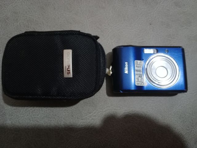 Cámara Nikon Olympus azul