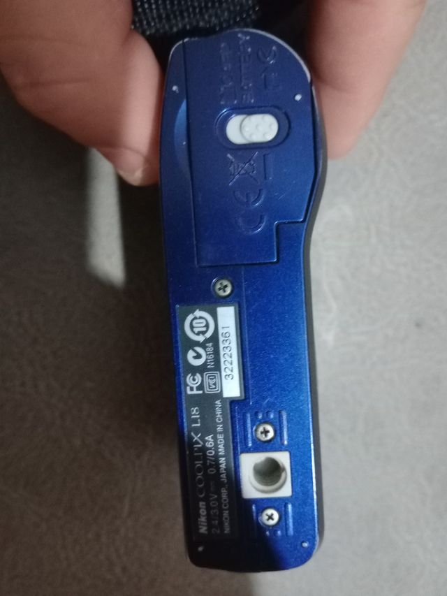 Cámara Nikon Olympus azul